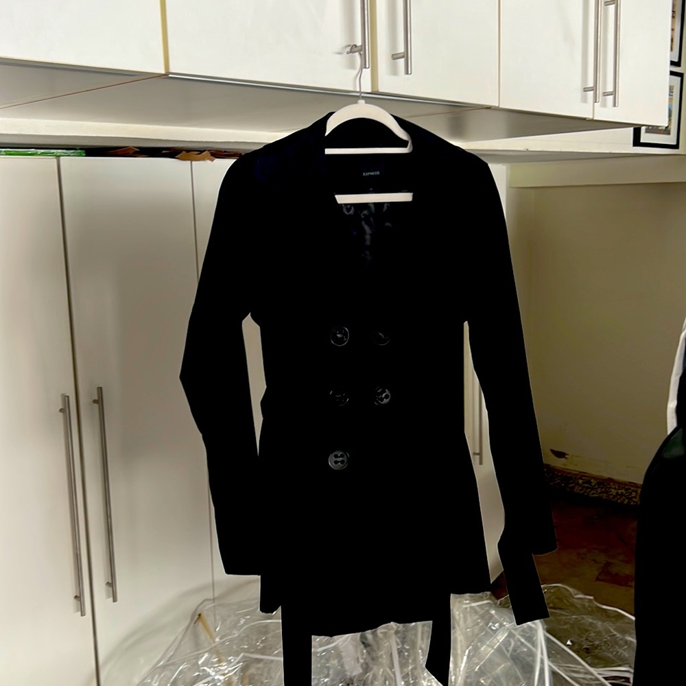 Black water resistant express jacket